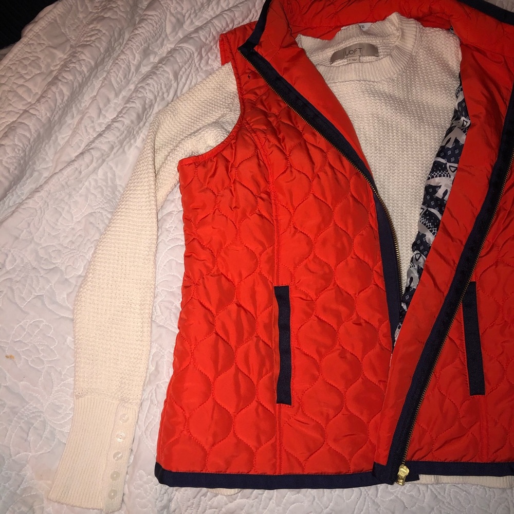 Crown&Ivy Orange quilted vest & white Loft Sweater